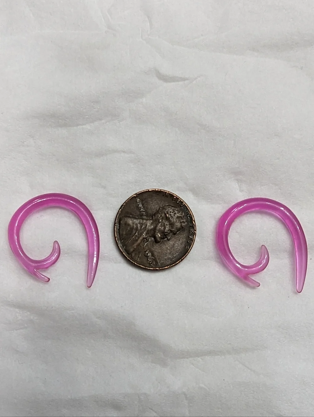 8g 1 pair of very unique Pink plastic 8g gauged spirals
